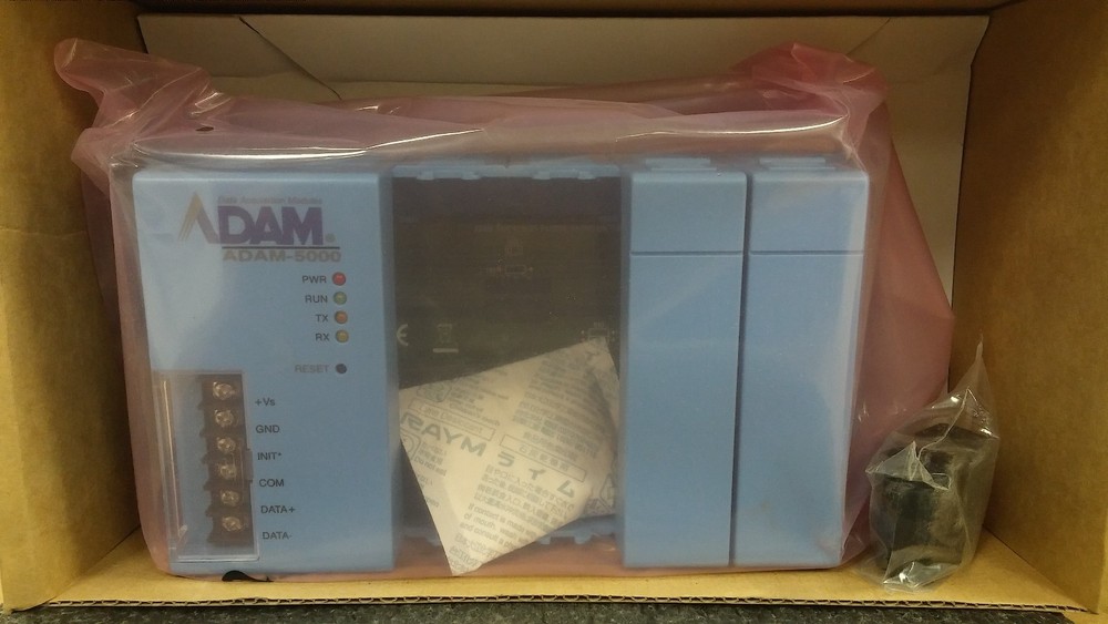 ADVANTECH ADAM-500/485 4 Slot Distributed DA&C System Data Acquisition Module