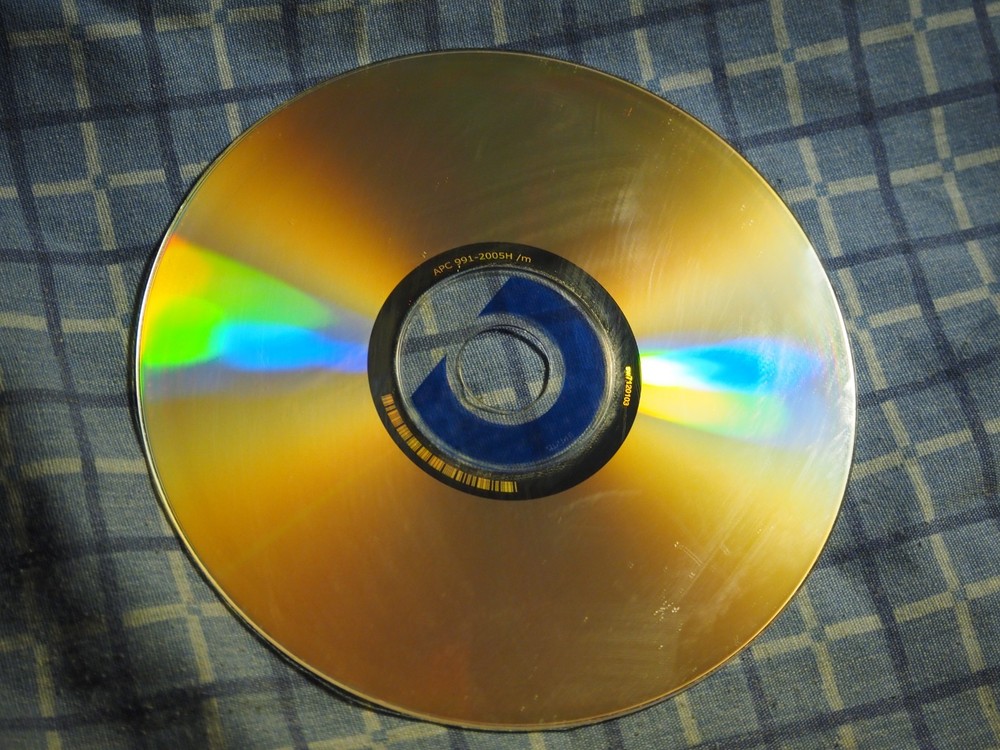 APC PowerChute Personal Edition CD 991-2005H CD-ROM Windows Original Disc Only