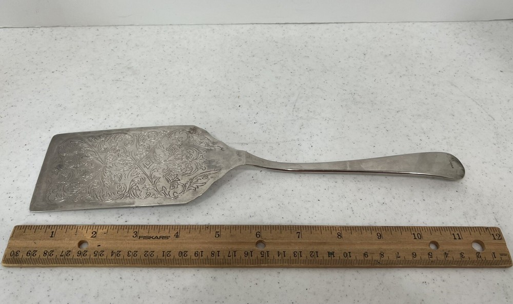 Vintage Silver Plated Serrated Lasagna, Pie, Cake, Server