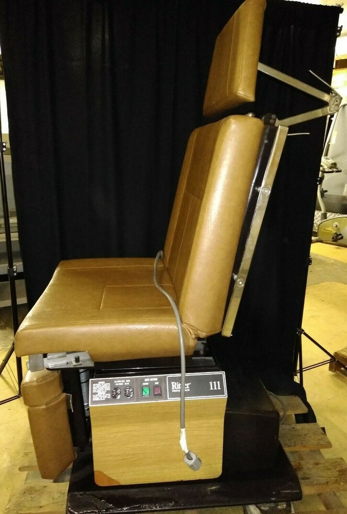 RITTER 111 POWER MEDICAL EXAM TABLE - WORKING, SEE DESCRIPTION