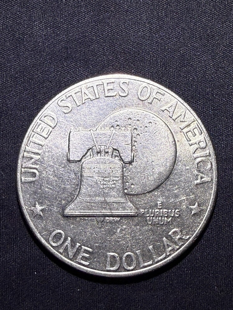 1776-1976 Bicentennial Eisenhower Dollar No Mint Mark
