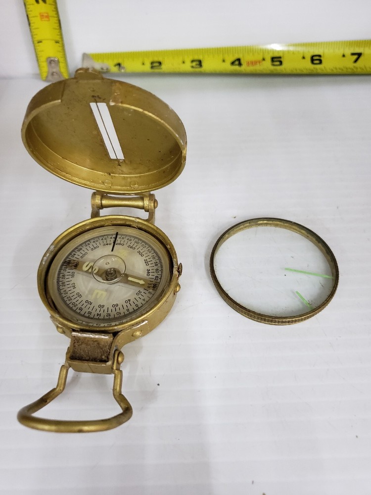 VINTAGE "LIQUID FILLED" LENSATIC COMPASS