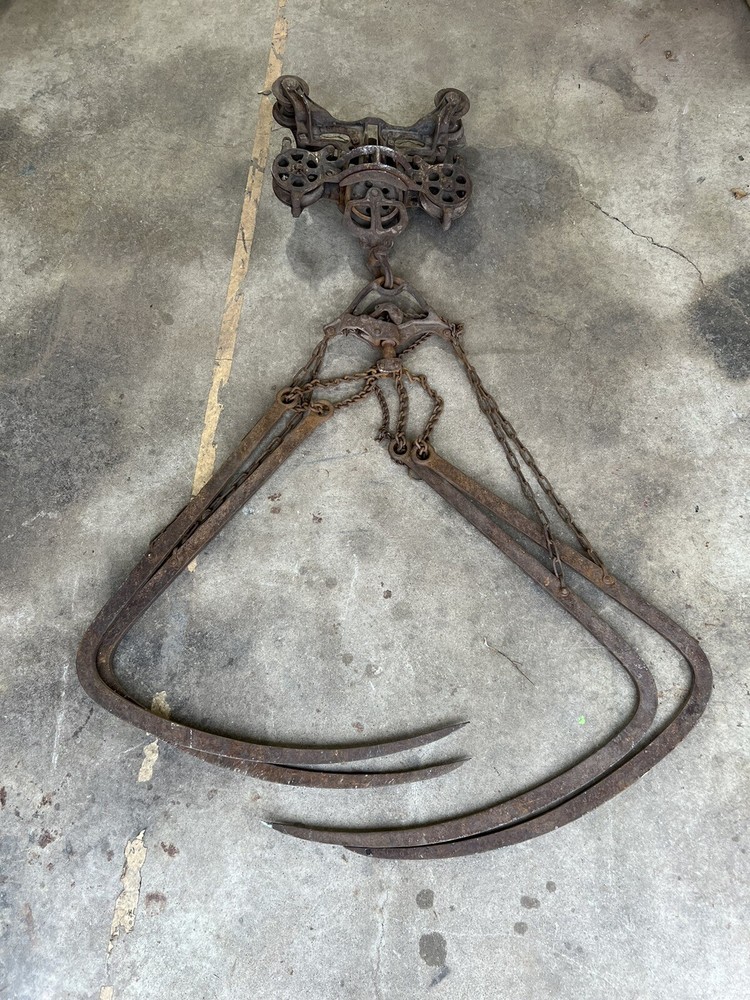Antique Boomer Hat Trolley Complete With Pulley And Hooks