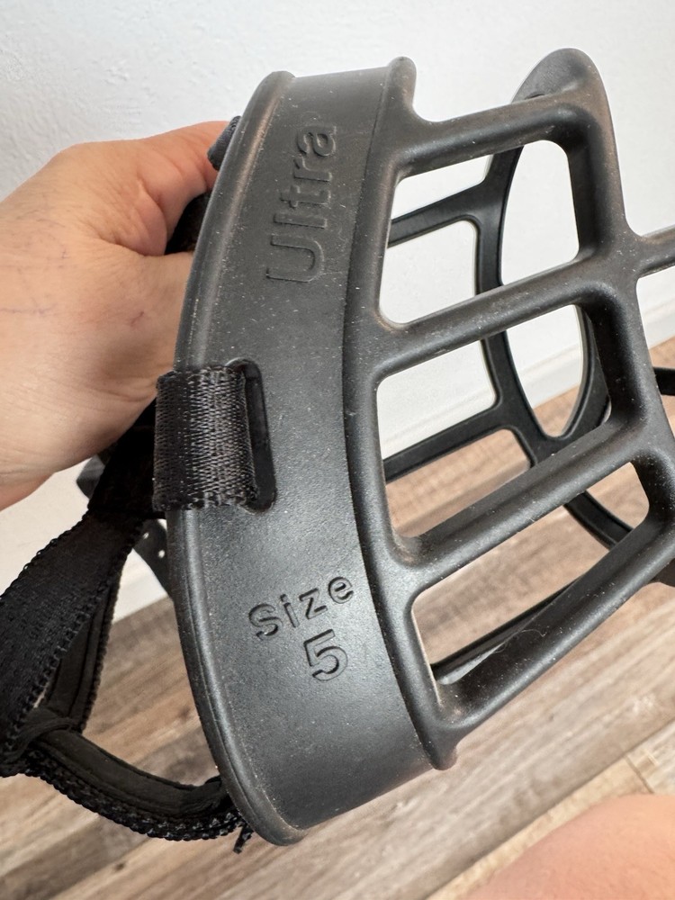 Dog Muzzle Bakersville Size 5