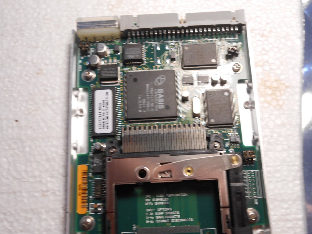 ADTRON SOLID STATE DATA DRIVE 3.5"SCSI PC CARD DRIVE SDDS-01AC-SA01 REV C