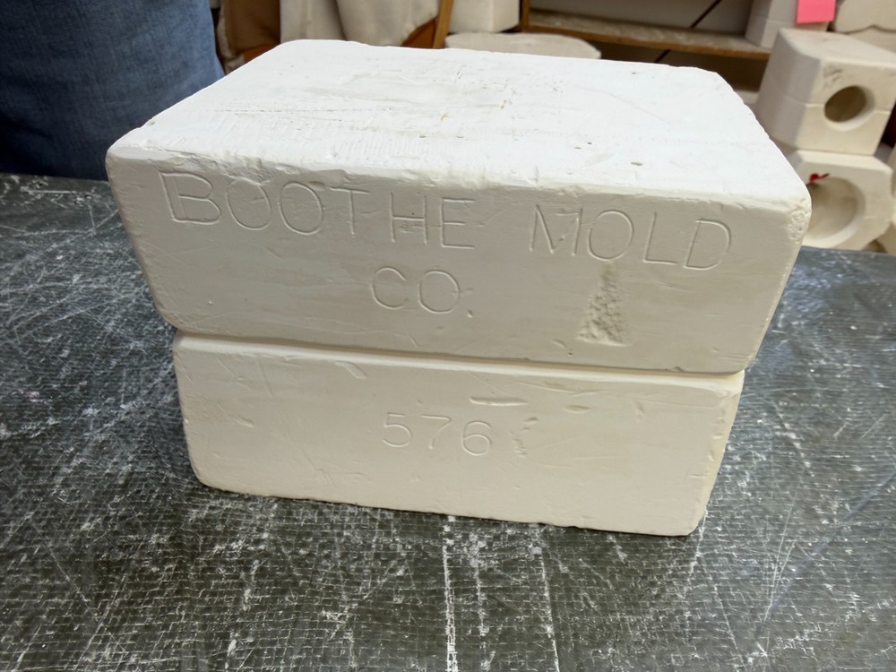 VINTAGE BOOTHE CERAMIC MOLD #576 JARDINIERE PUMP