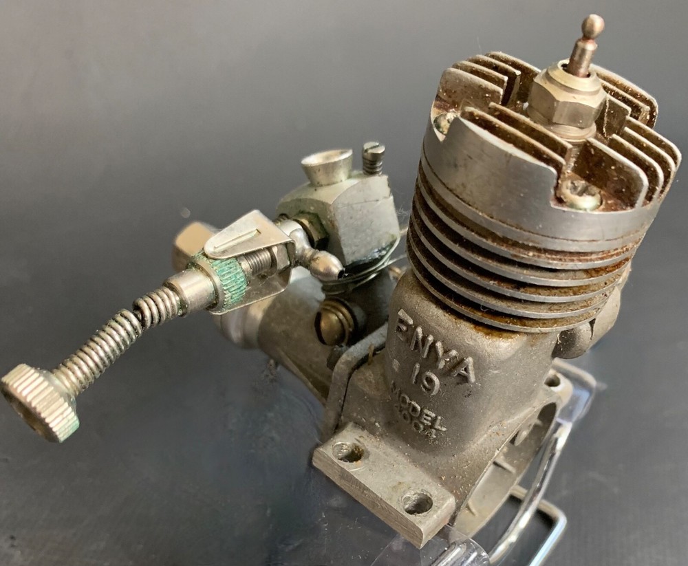 Collectible Enya .19 Model 4004 engine w/orig. box - engine does turn over