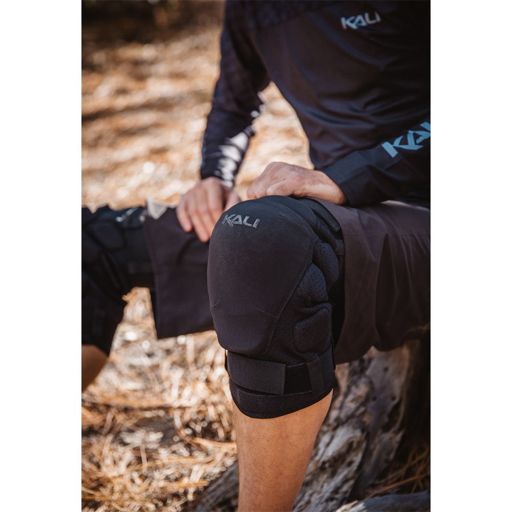 Kali Protectives Toro Knee Guard Medium Black