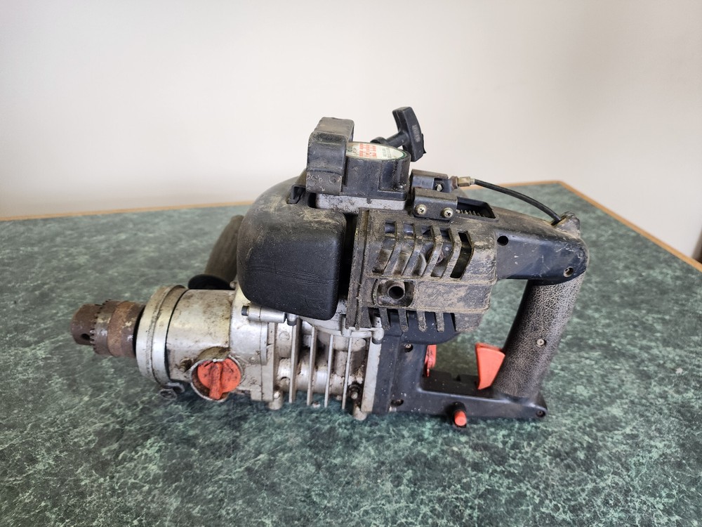 Tanaka TED-265 Gas Powered Engine Drill