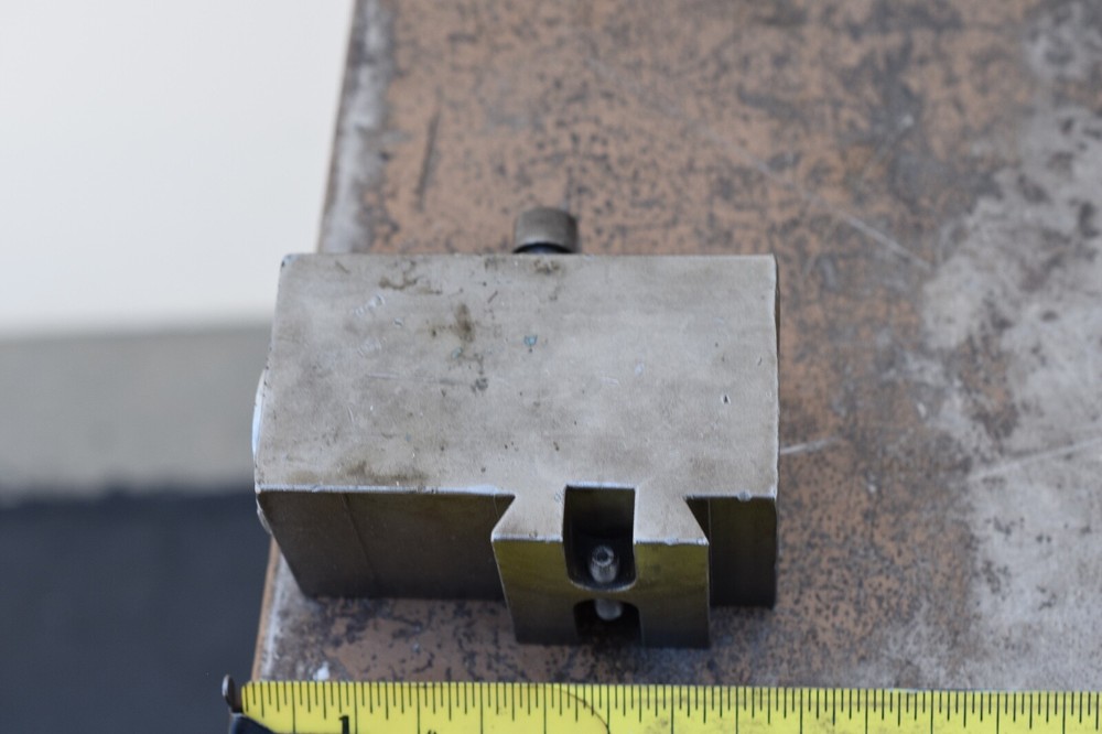 Boring bar lathe tool holder