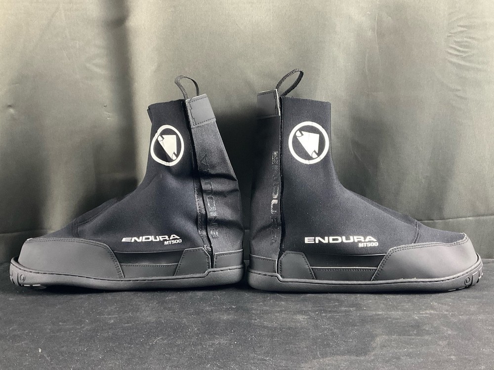 Endura MT500 Plus II Overshoe Small Medium Black