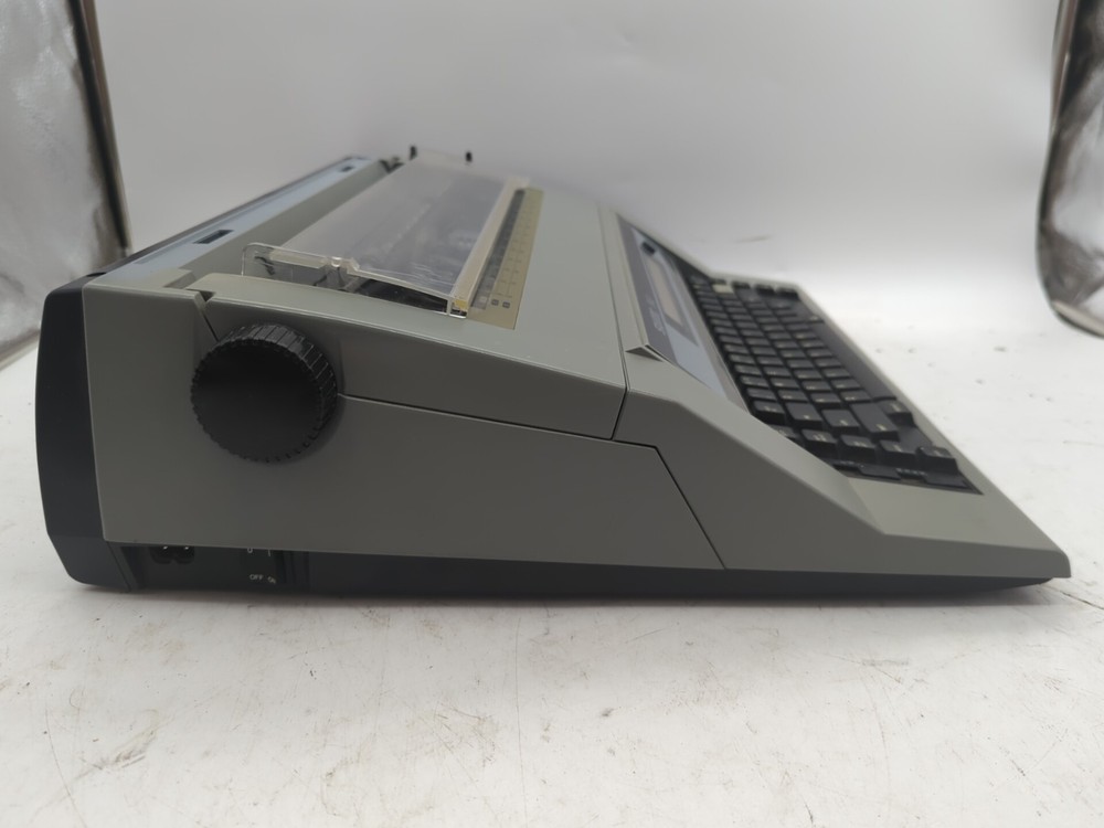 Swintec 640 Electronic Typewriter - Tested