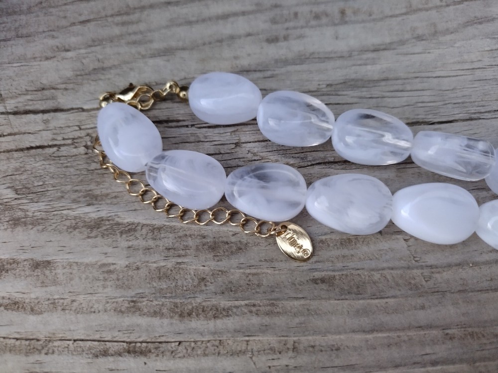 Vintage plastic necklace