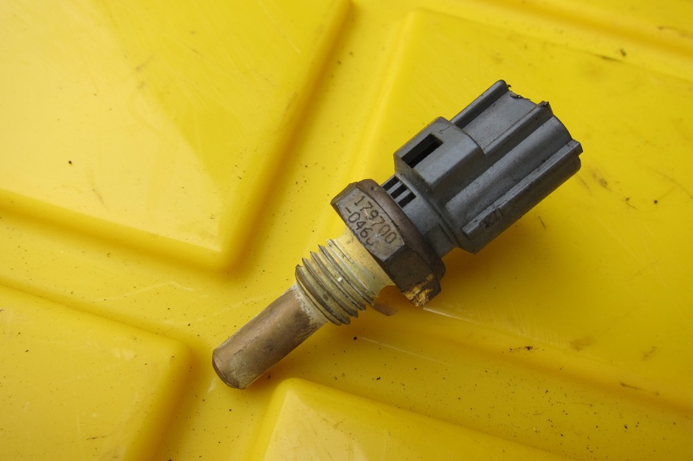 2003 SUZUKI GSXR 1000 COOLANT TEMPERATURE SENSOR THERMOSENSOR