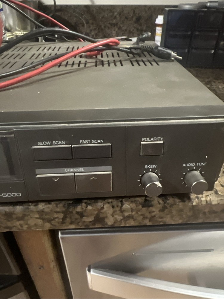 Uniden UST-5000 Satellite Receiver