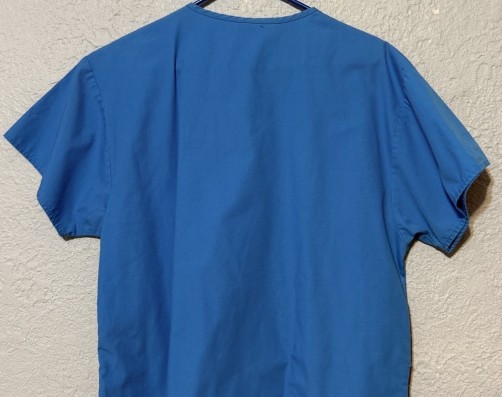 Mailbu Doc Scrub Top Medical Uniform Blue V-neck Medium