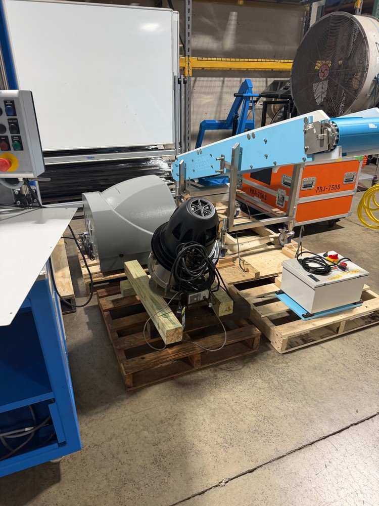 Conair Material Hopper With Vaccum Motor. Model AL 5 With Loader Control