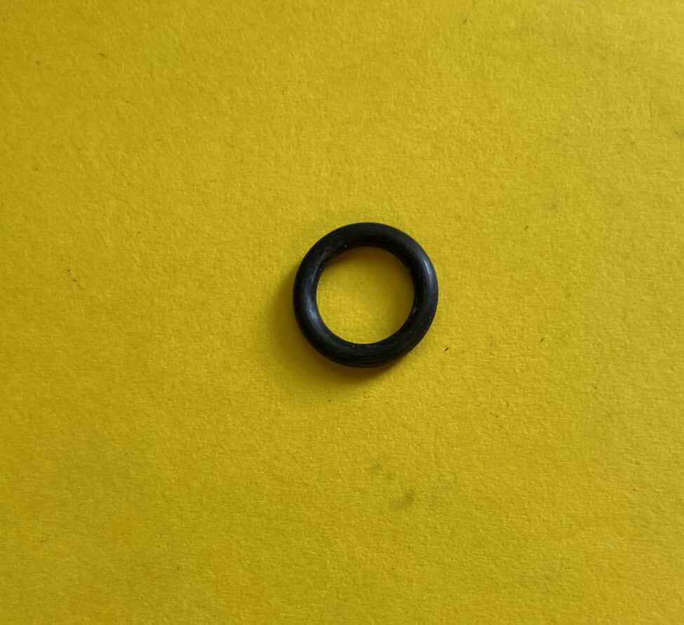 *NOS* 545825-SINGER-O RING-FOR SEWING MACHINES*