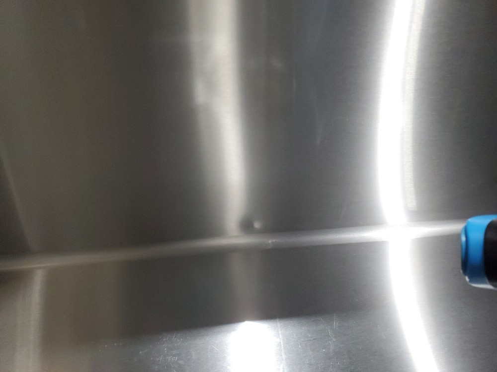 Ruvati 33" Workstation Ledge Rounded Corners Undermount Sink - RVH8303(105688)
