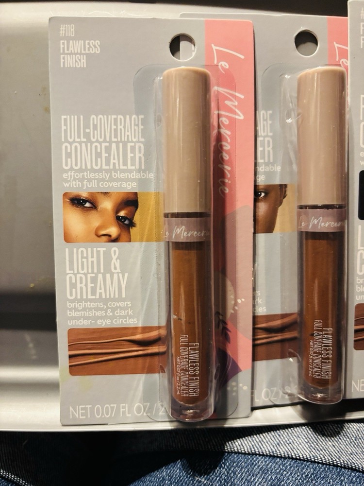 Le Mercerie Flawless Finish Full-Coverage Concealer *One Piece*