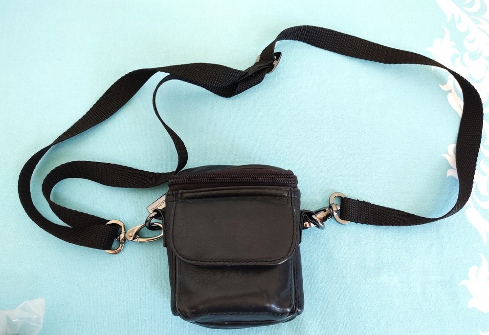 CAMERA BAG~ BLACK LEATHER