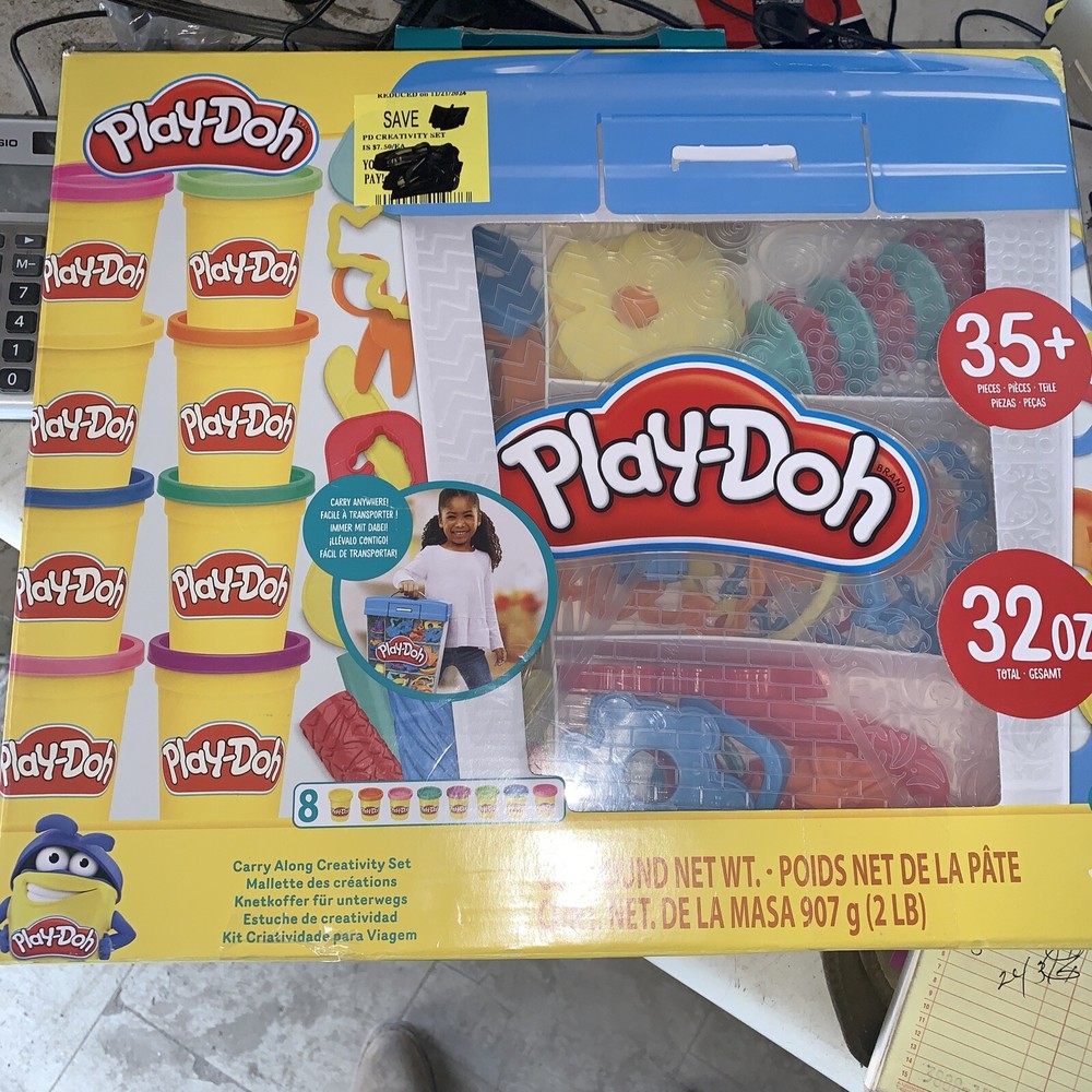 playdoh sets 8 colors and carry set