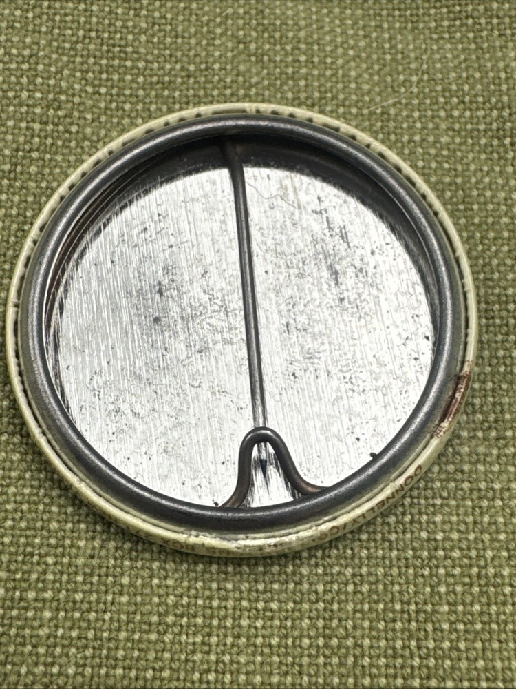1981 BREAD NOT BOMBS pinback buttons anti-war sentiment
