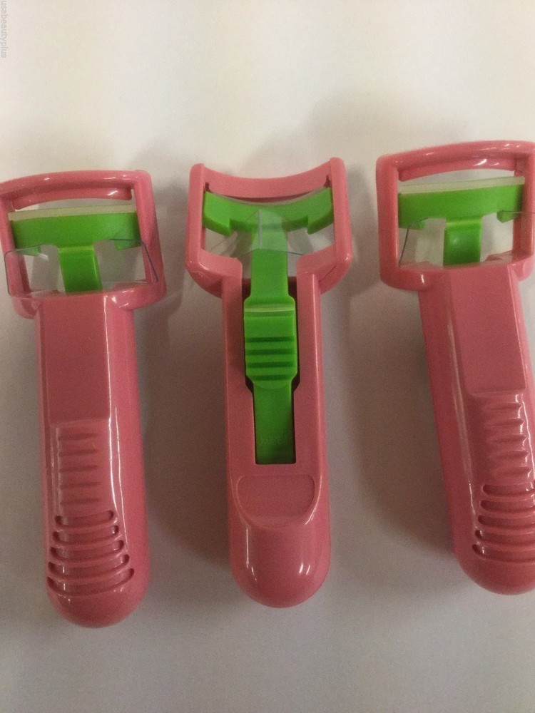 3 X Maybelline Plastic Eyelash Curler - Pink - NEW.
