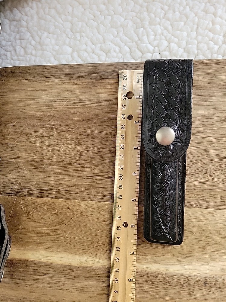 Shoemaker And Son's Black Leather Mace Case 93FMM