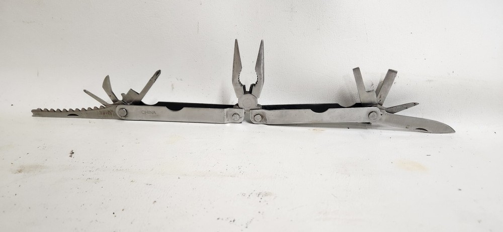 PRO-CASE MULTI-TOOL