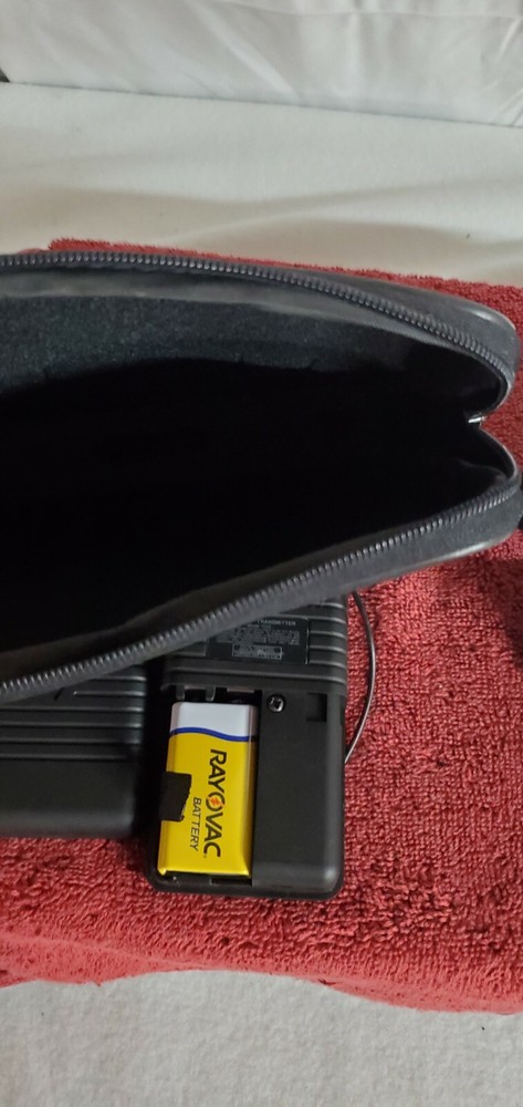 Polaroid Remote Trigger System 7020 Transmitter and 7030 Receiver With Case