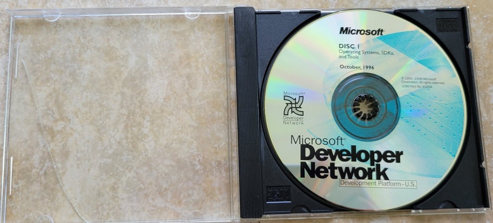 Vintage CD - Microsoft Developer Network: Multi-Windows OS, SDKs, and Tools