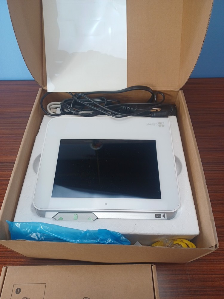 Clover Mini Wifi C300 Card Reader POS System