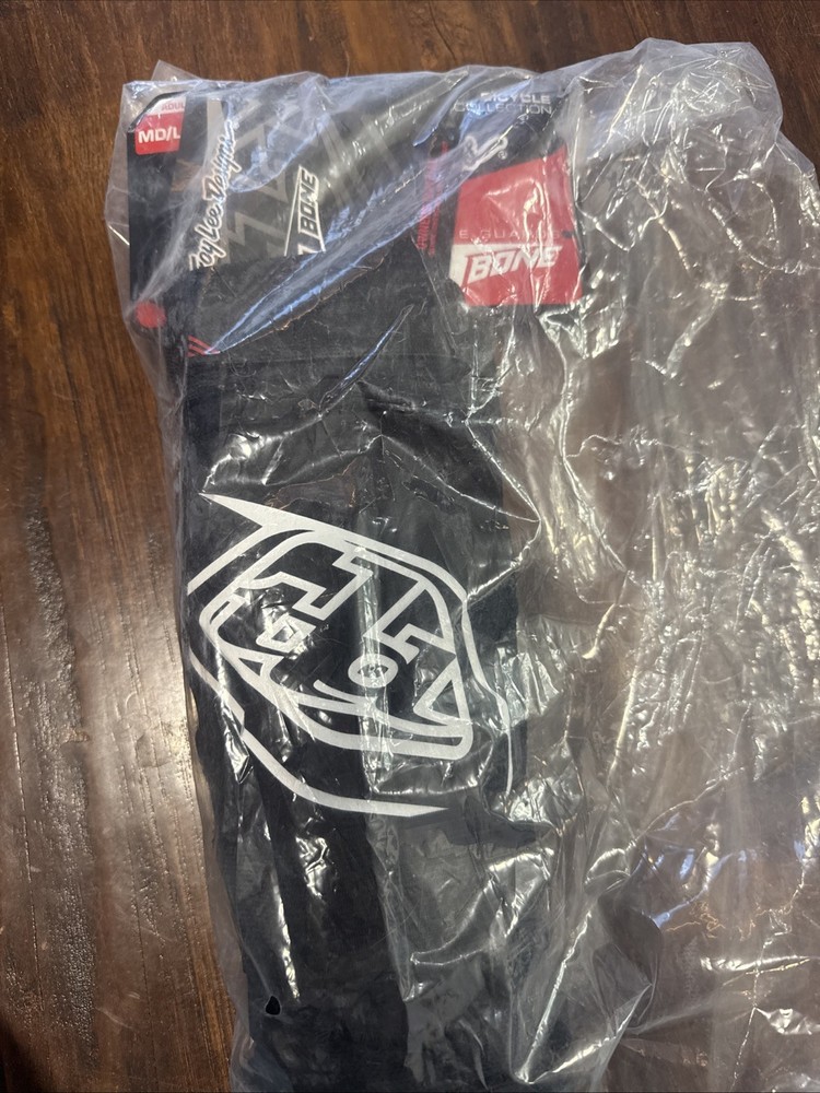 TLD Tbone Knee Guards