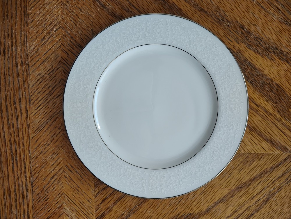 Grace Fine China Concerto 7 Piece Place Setting