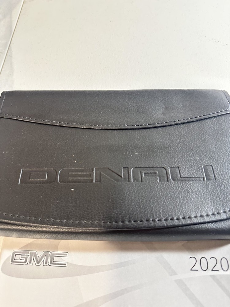 GMC Canyon Denali Owner's Manual 2020