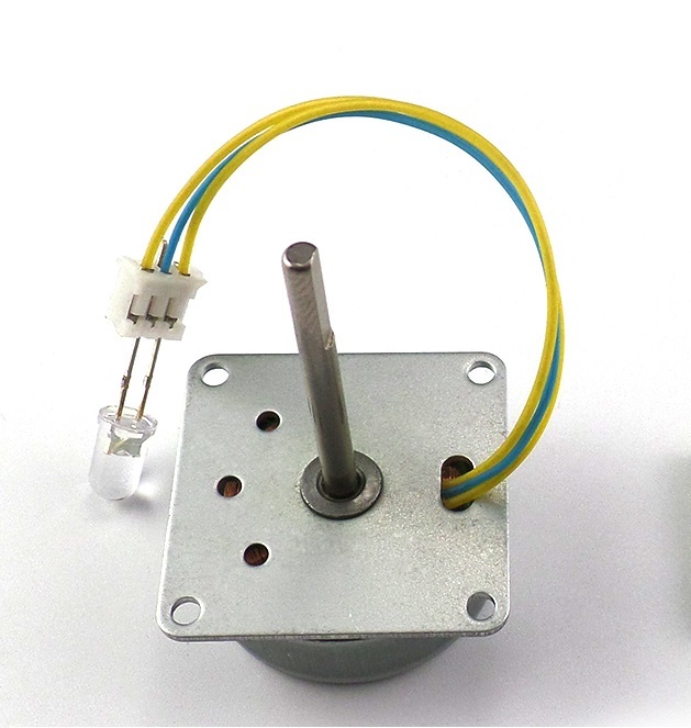 AC 3 Phase Micro Brushless Generator Mini Wind Hand Generator Motor 3-24V CA