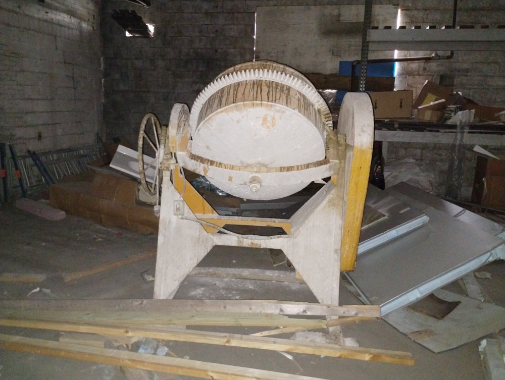 Huge Solid Surface/Cultured marble Surplus and Production Lot