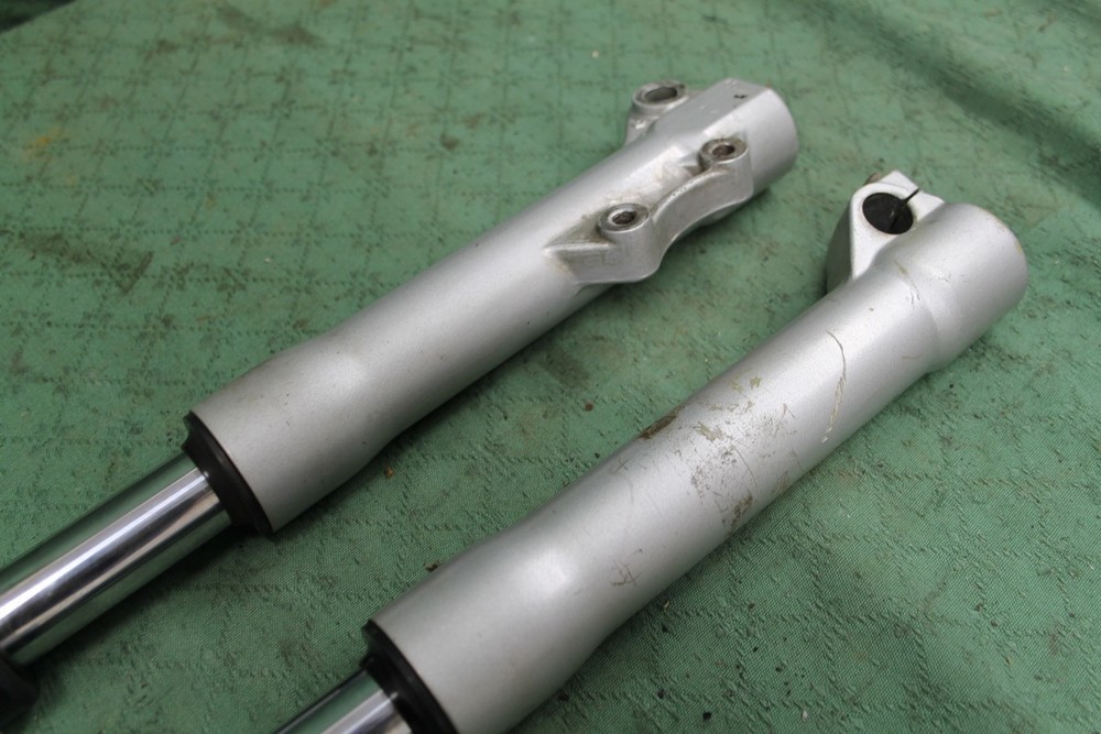 17689 Piaggio Libery 125 2010 Front Fork Stanchions Legs Struts