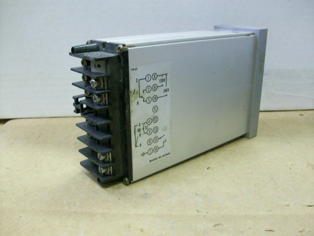 RKC DB-48B4C-M TEMPERATURE CONTROLLER