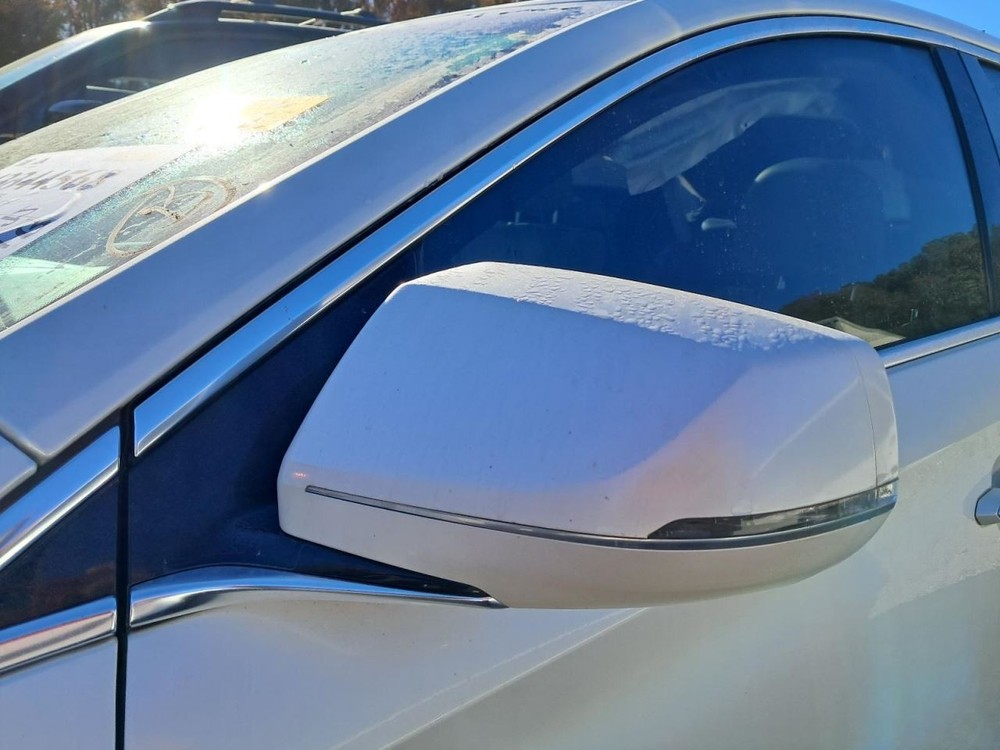 XTS 2013 Glove Box 4866356