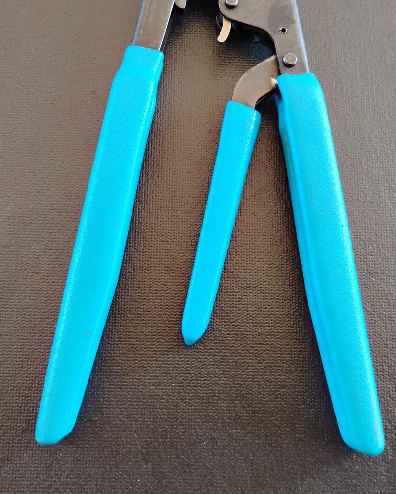 sharkbite pex crimping tool