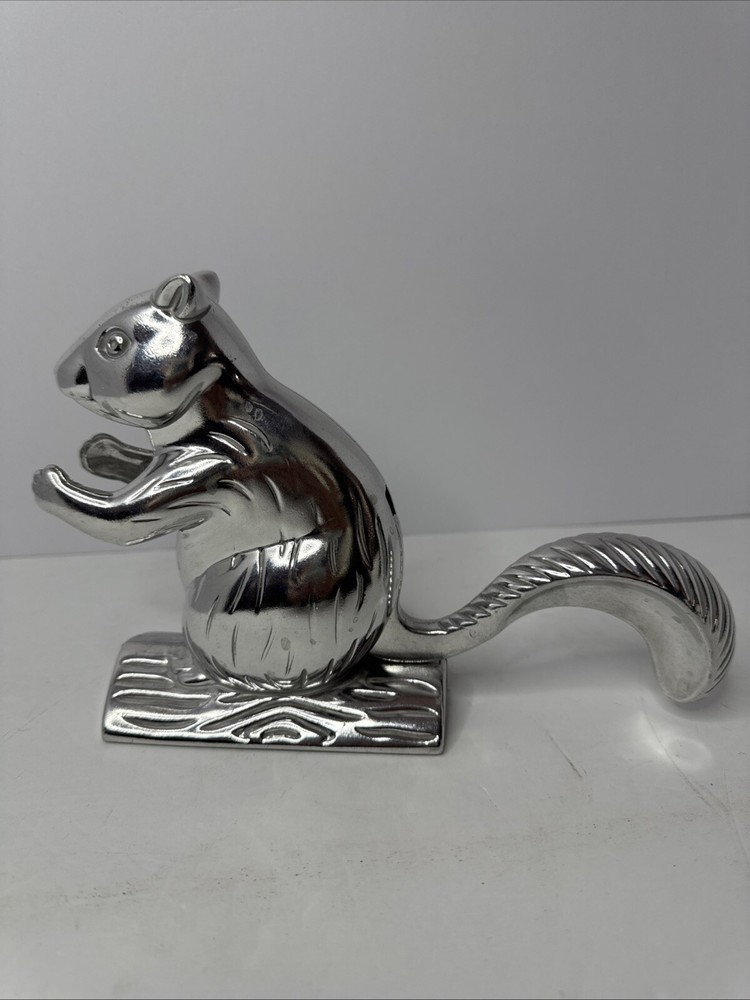 Nutty Squirrel Heavy Duty Cast Aluminum Nutcracker