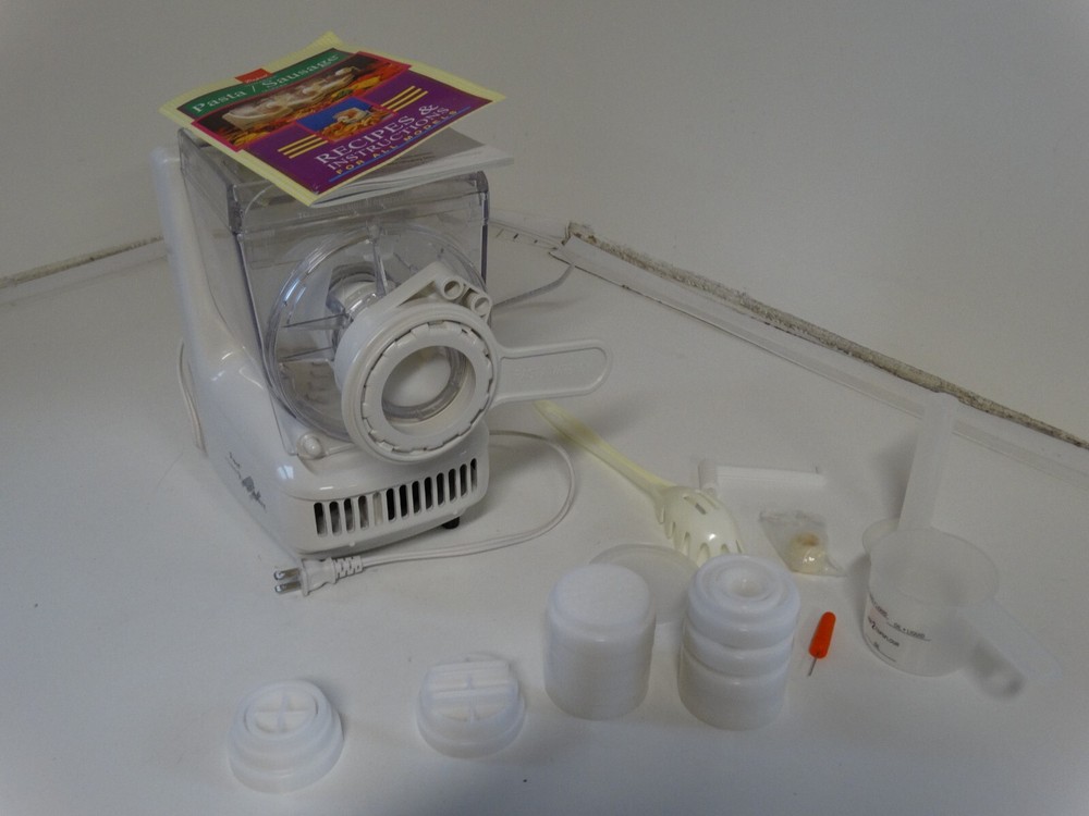 Popeil Automatic Pasta Maker #9012 1993