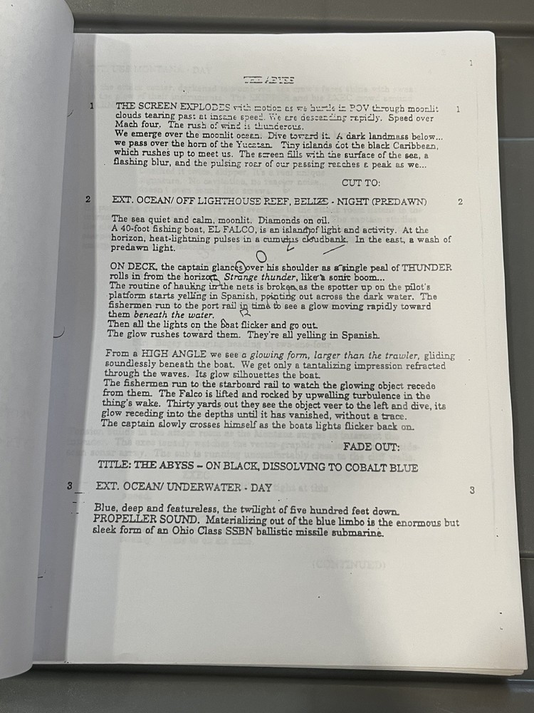 "The Abyss" 1988 JAMES CAMERON Revised Draft Screenplay Vintage Movie Script