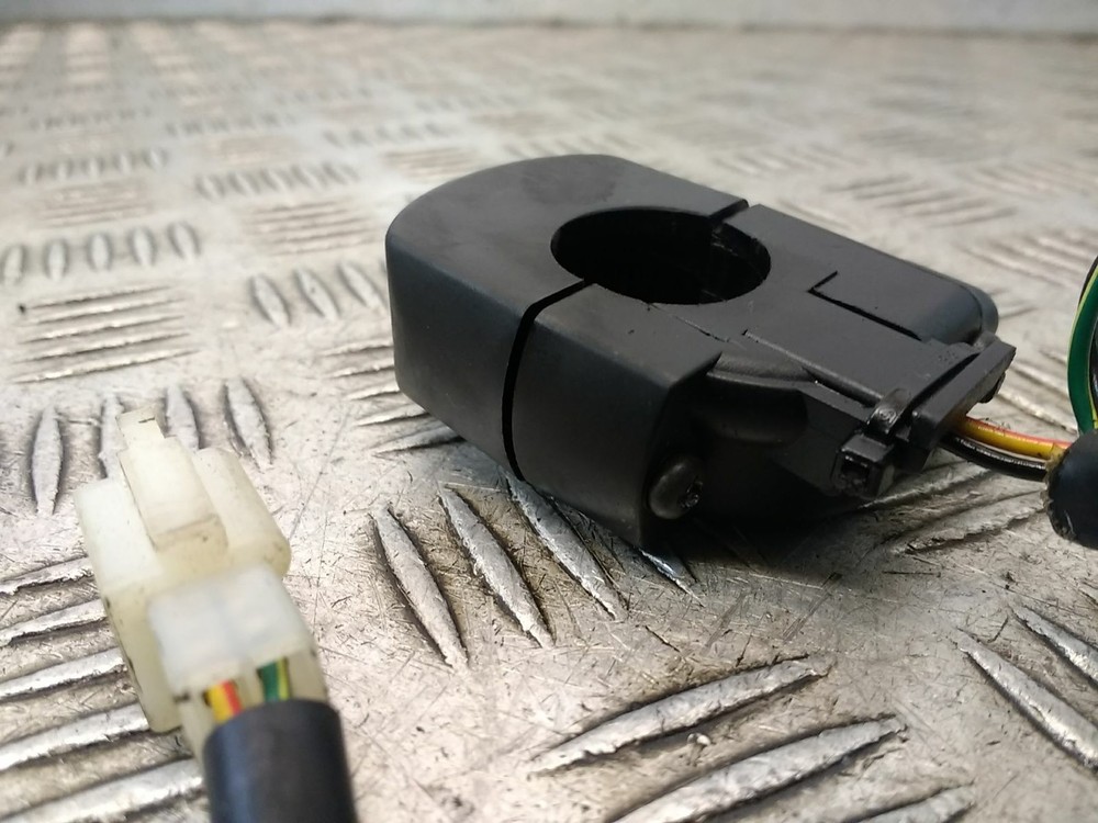 2010 HONDA CBF125 Right Hand Switch Gear