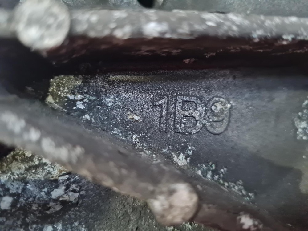 2012 YAMAHA YP 125 EXHAUST BRACKET