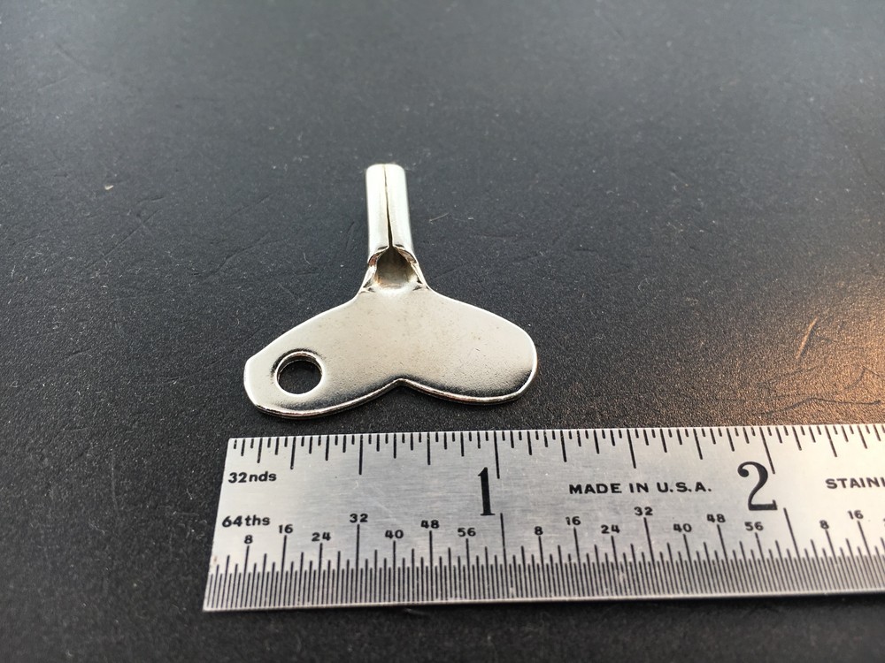 Novelty Clock Key Pendulette