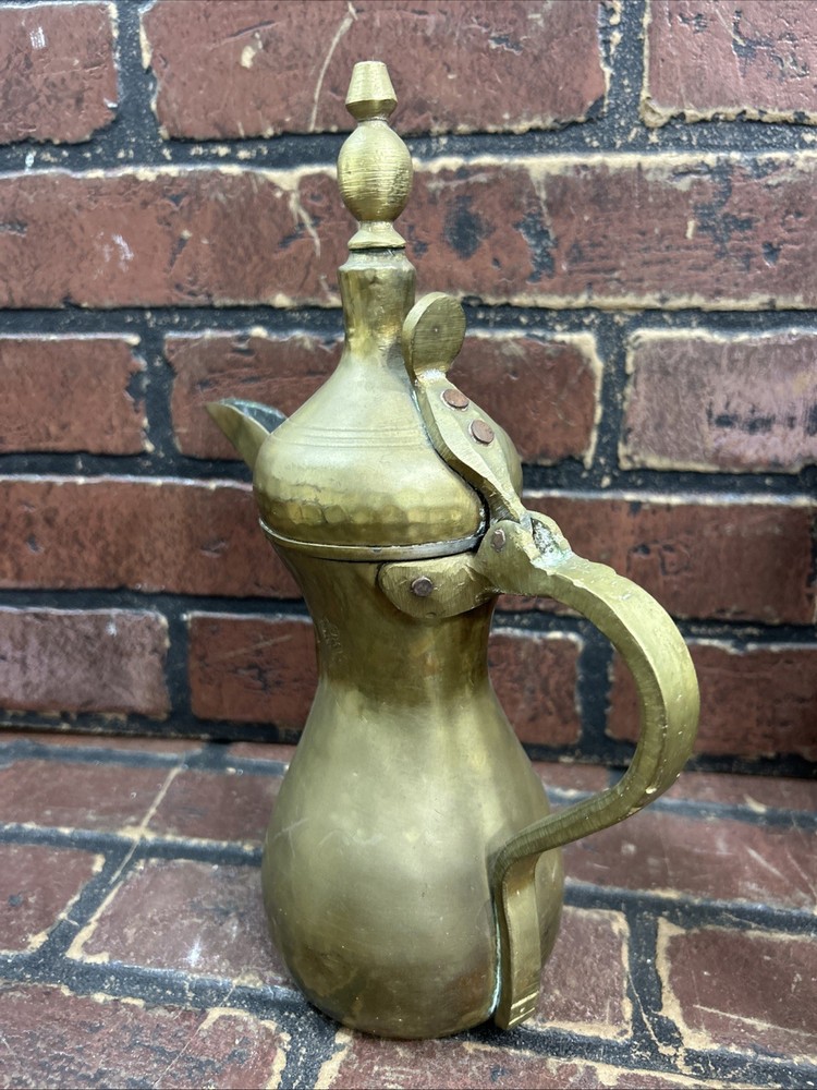 vintage middle eastern Arabic brass Dalilah coffee pot