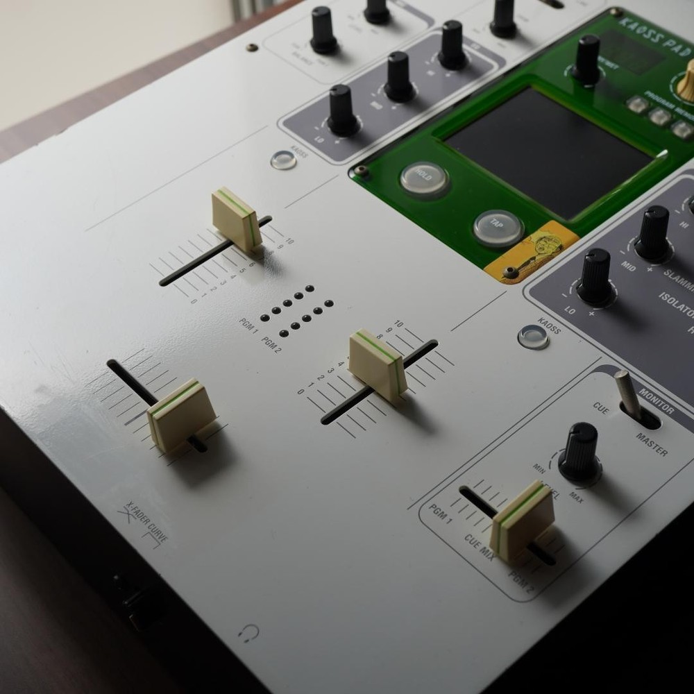 Korg KM-202 Kaoss Pad DJ Mixer Dynamic Effects Processor Tested Japan Used